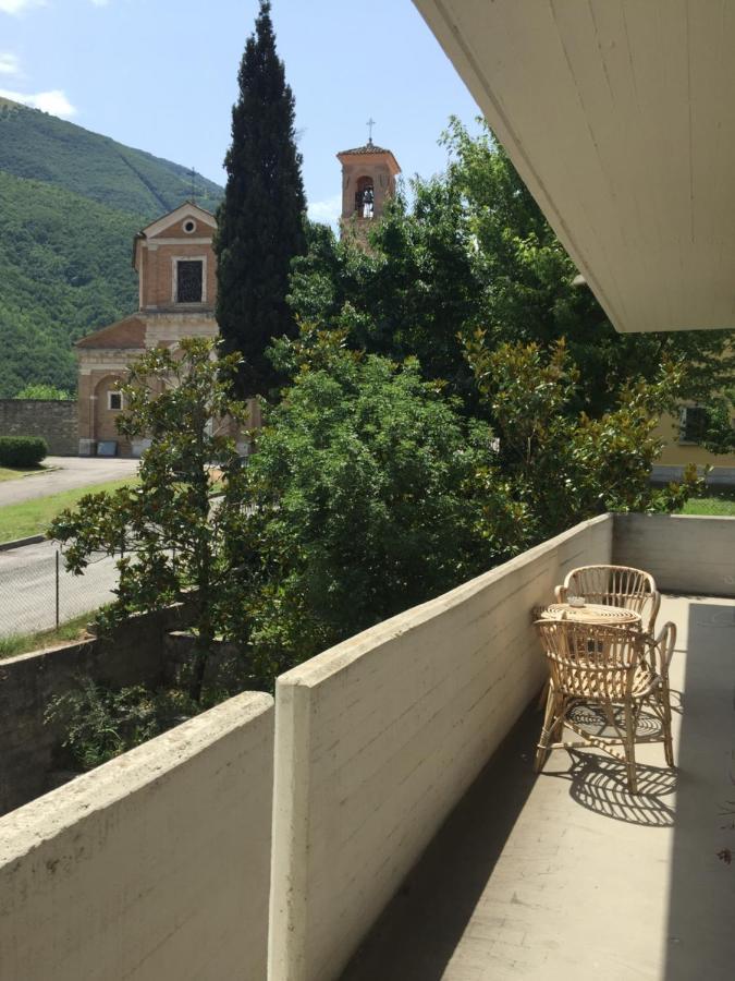 Appartamento Giacomo Leopardi Piobbico ภายนอก รูปภาพ
